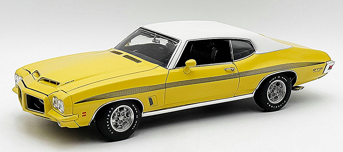 1972 Pontiac GTO LeMans - Monarch Yellow
