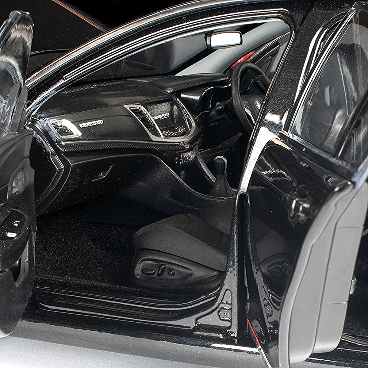 Holden VFII Commodore Motorsport Edition - Phantom Black Metallic - Image 6